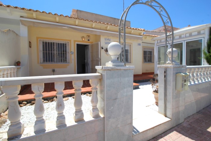 1 etages rækkehus til salg i Playa Flamenca (Orihuela)