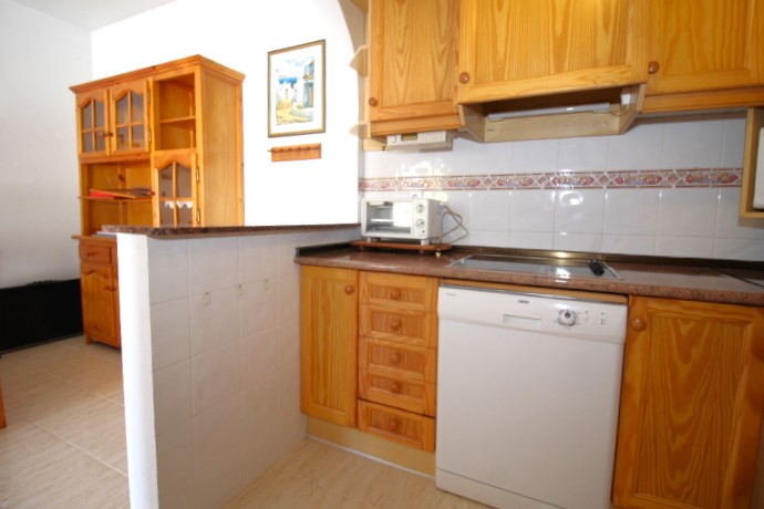 Traditional bungalow for sale in the popular location of Playa Flamenca