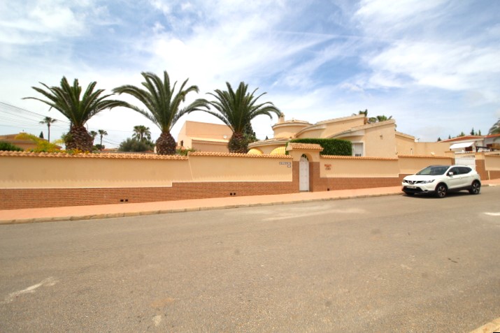 Villa myynnissä Rojales