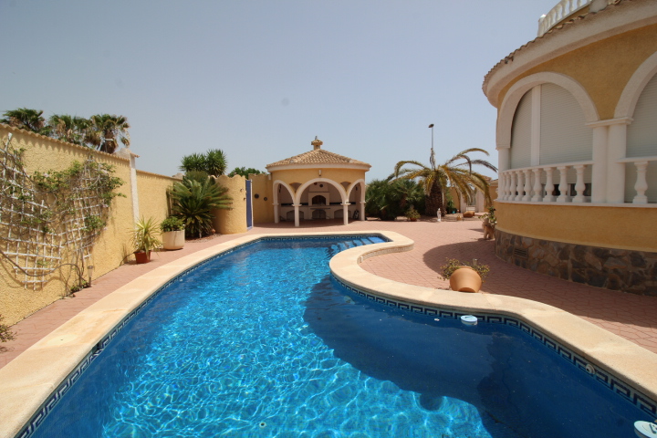 Villa myynnissä San Miguel de Salinas
