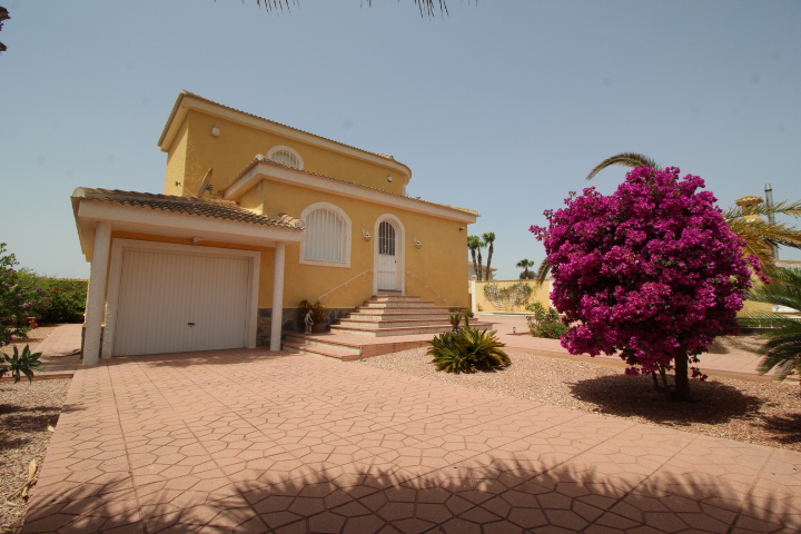 Villa myynnissä San Miguel de Salinas