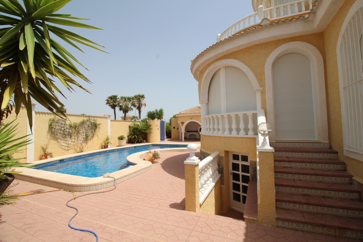Villa myynnissä San Miguel de Salinas