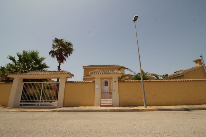 Villa myynnissä San Miguel de Salinas