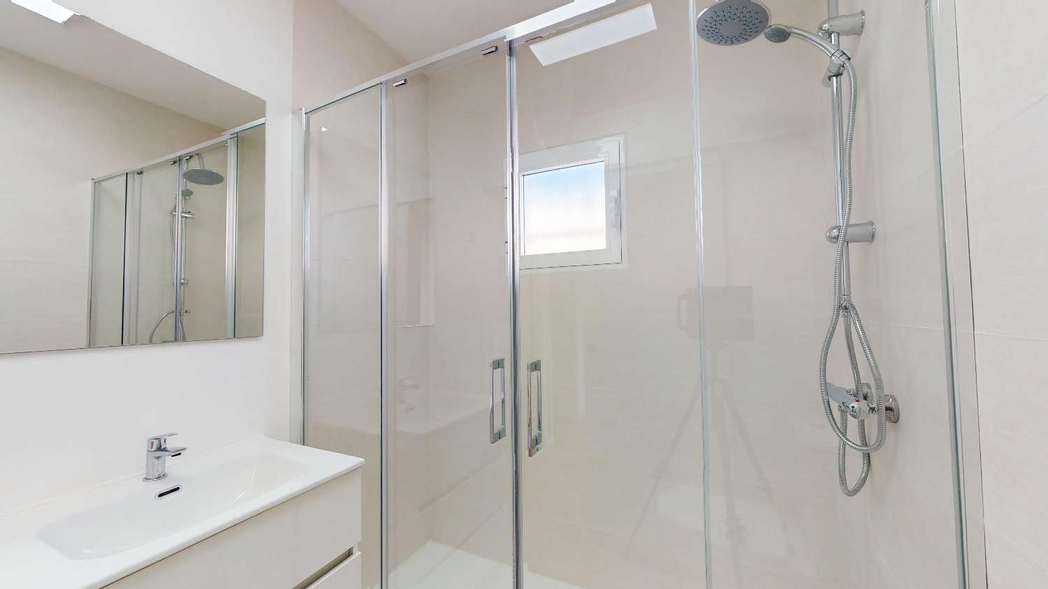 ¡Oportunidad exclusiva! Bungalow totalmente reformado en Blue Lagoon