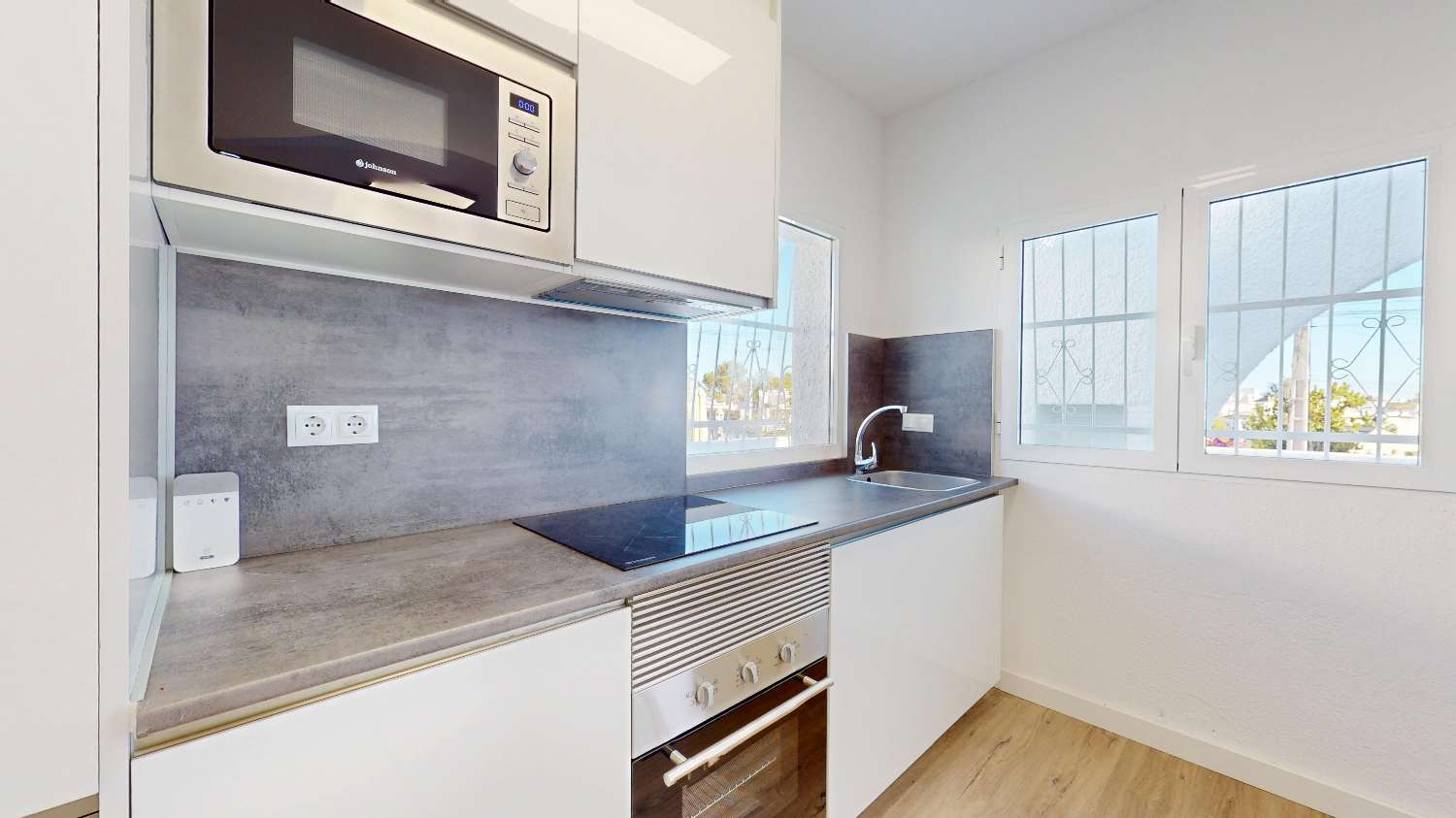 ¡Oportunidad exclusiva! Bungalow totalmente reformado en Blue Lagoon