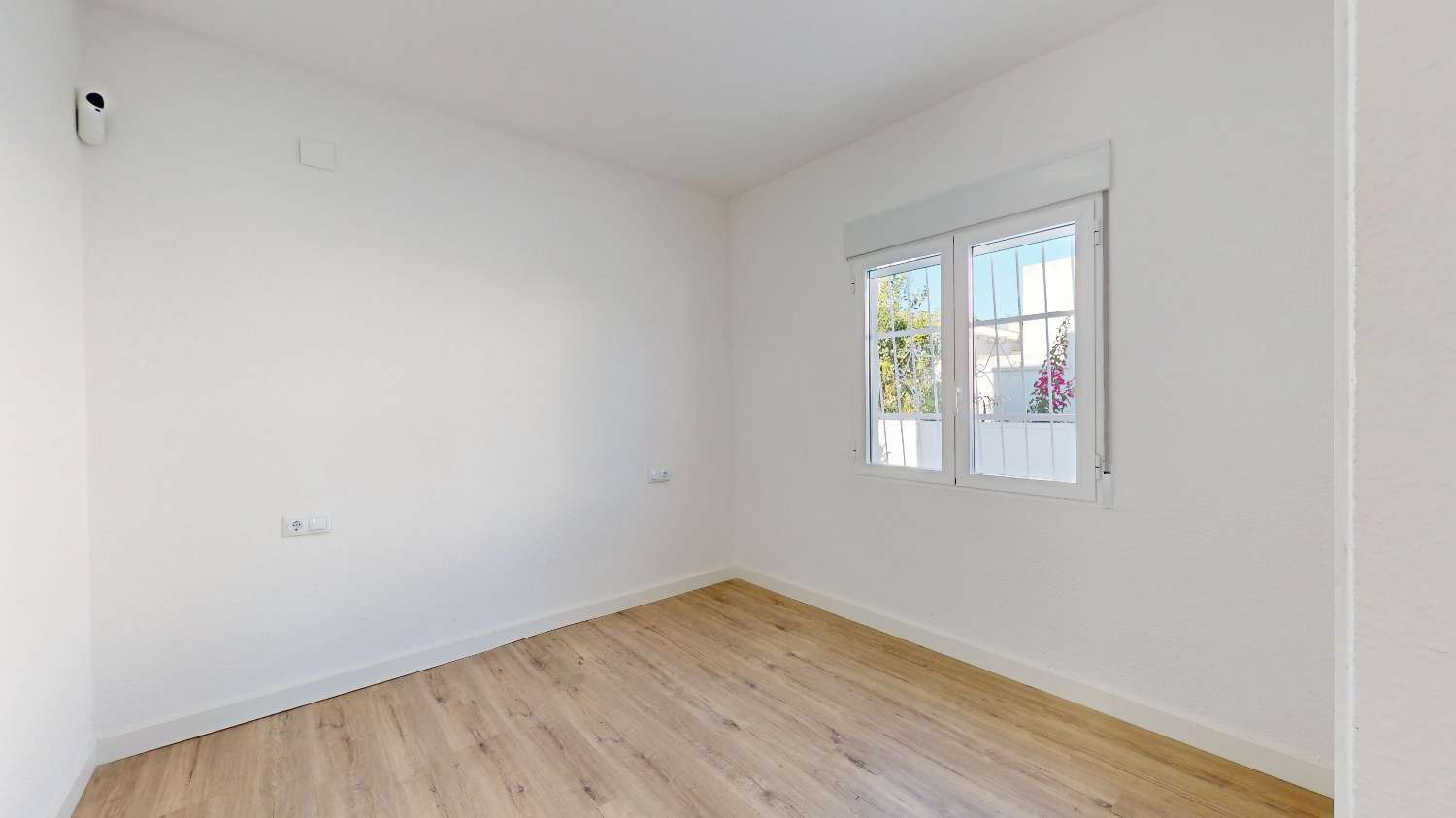 ¡Oportunidad exclusiva! Bungalow totalmente reformado en Blue Lagoon