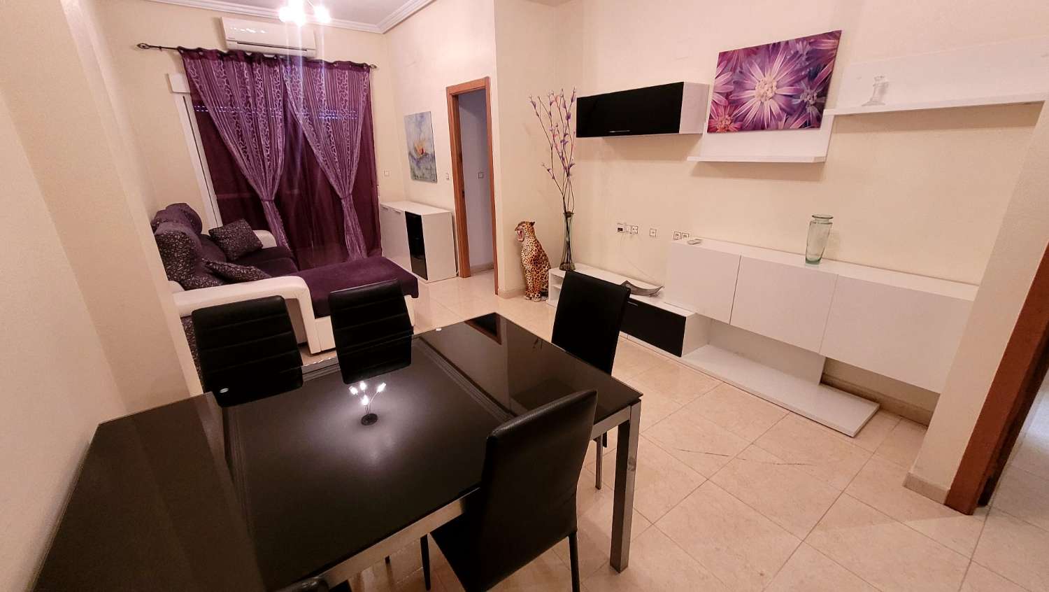 Apartamento amueblado en planta baja de 2 dormitorios