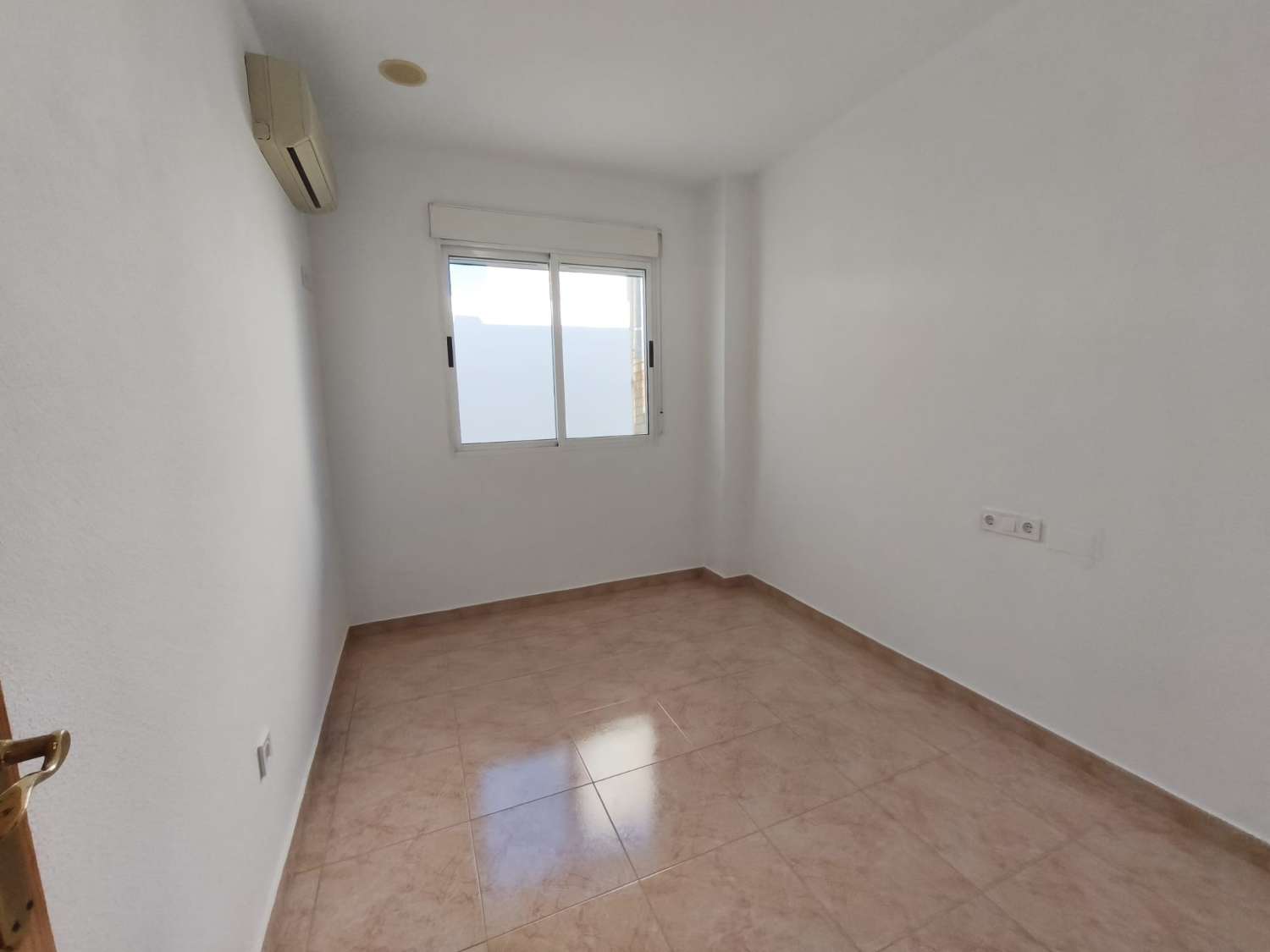 Beautiful three-storey bungalow located in Benejúzar