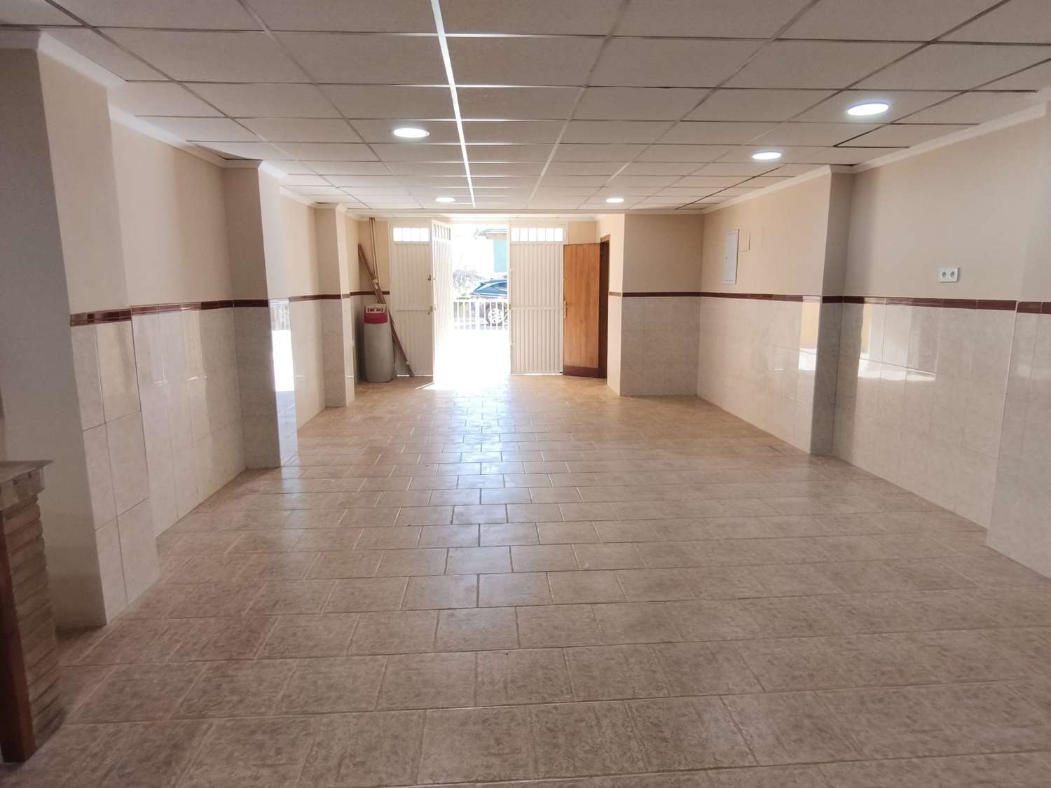 Beautiful three-storey bungalow located in Benejúzar