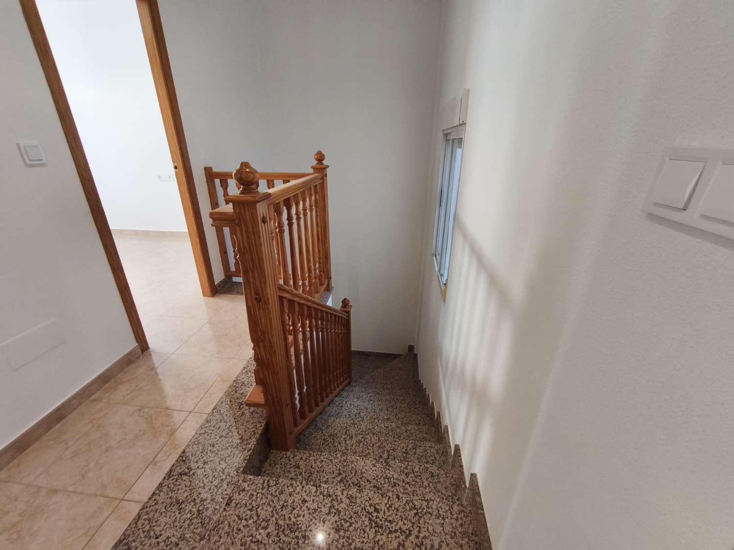 Beautiful three-storey bungalow located in Benejúzar