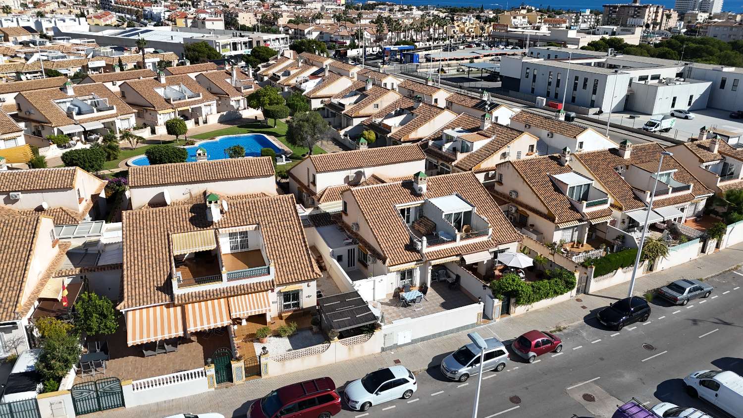 Bungalow de 3 dormitorios en venta en La Zenia