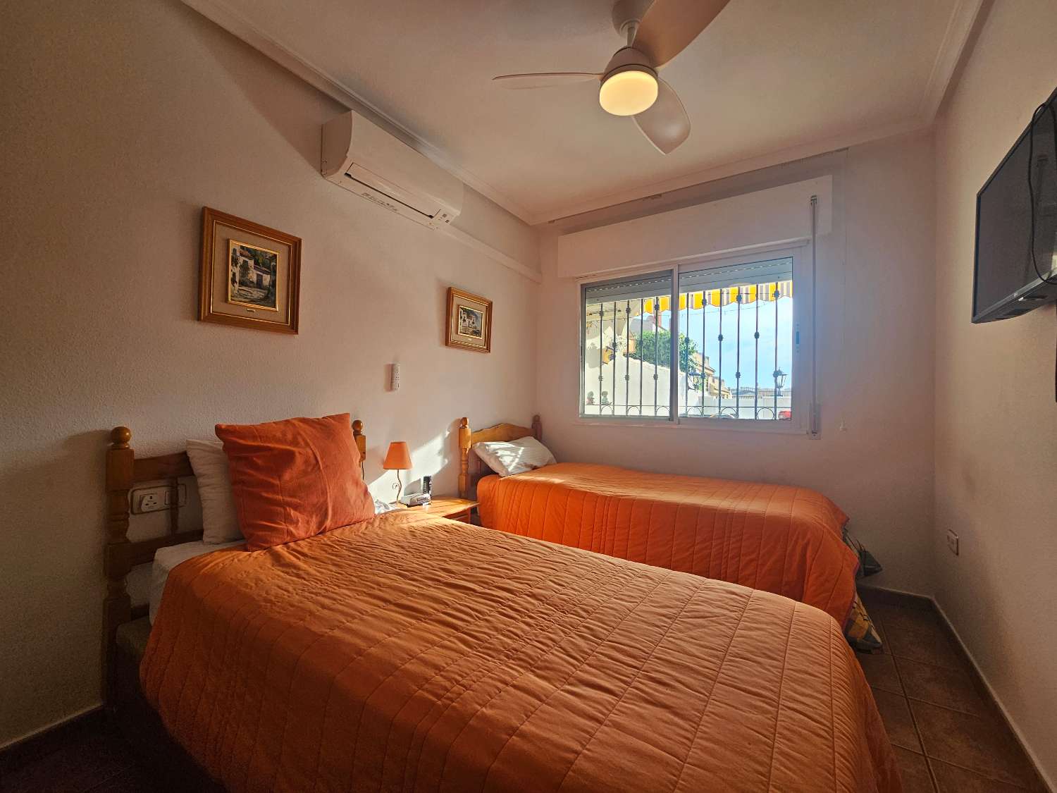 Bungalow de 3 dormitorios en venta en La Zenia