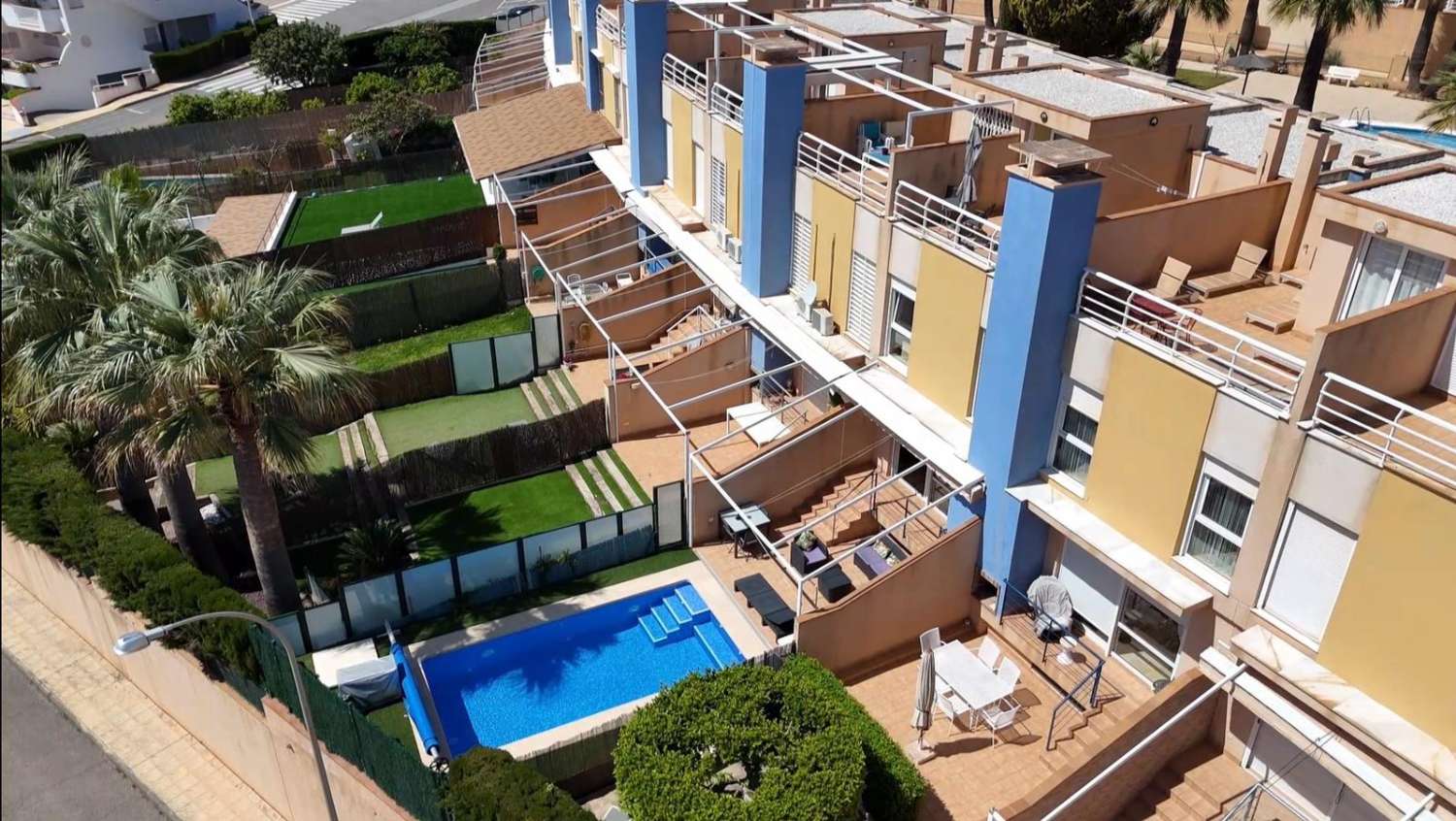 Duplex de 3 habitaciones en Cabo Roig, a 100 metros de la playa