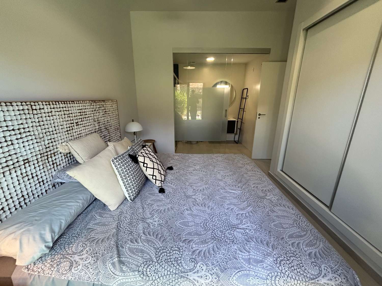 Apartamento de 2 dormitorios en venta en Villamartín