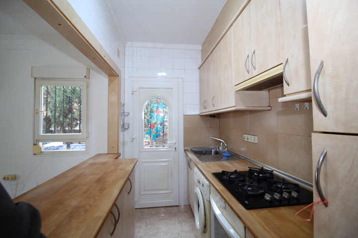 Villa en Villas-Marinas Torrevieja a 200 metros de la playa.