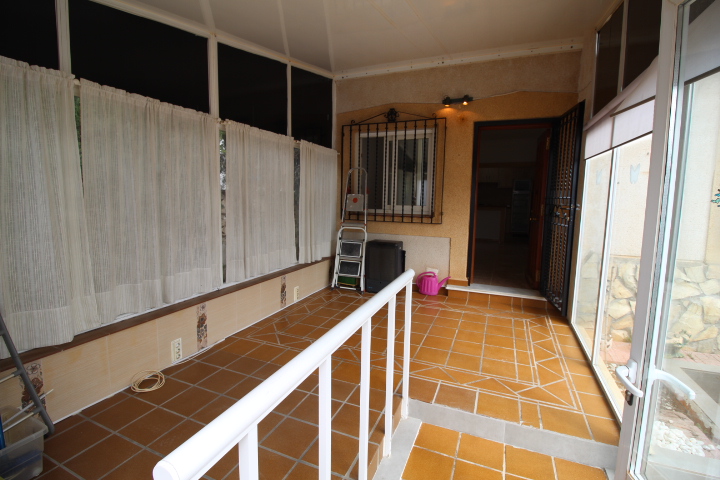 Villa en Villas-Marinas Torrevieja a 200 metros de la playa.