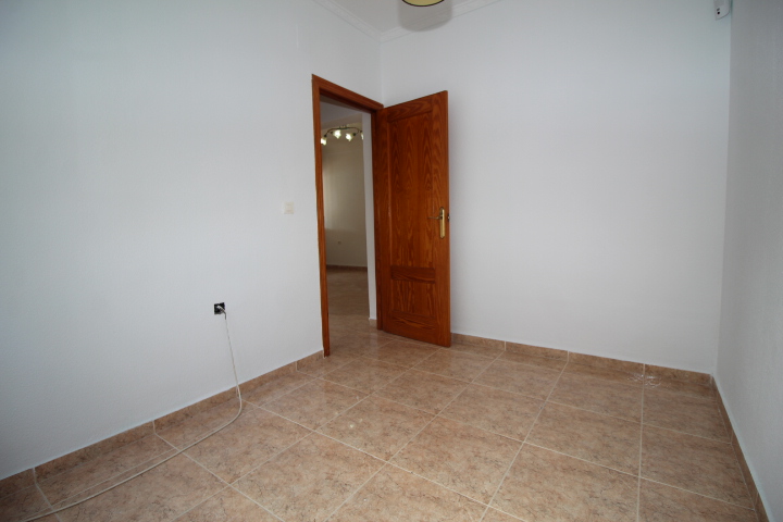 Villa en Villas-Marinas Torrevieja a 200 metros de la playa.