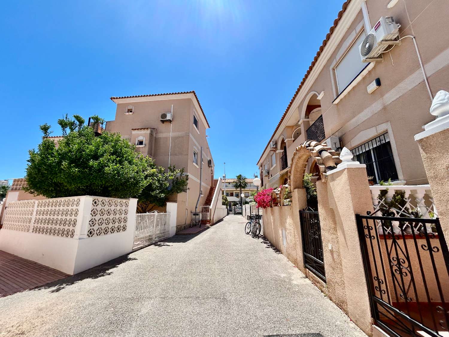 Ático de 2 dormitorios en venta en La Zenia