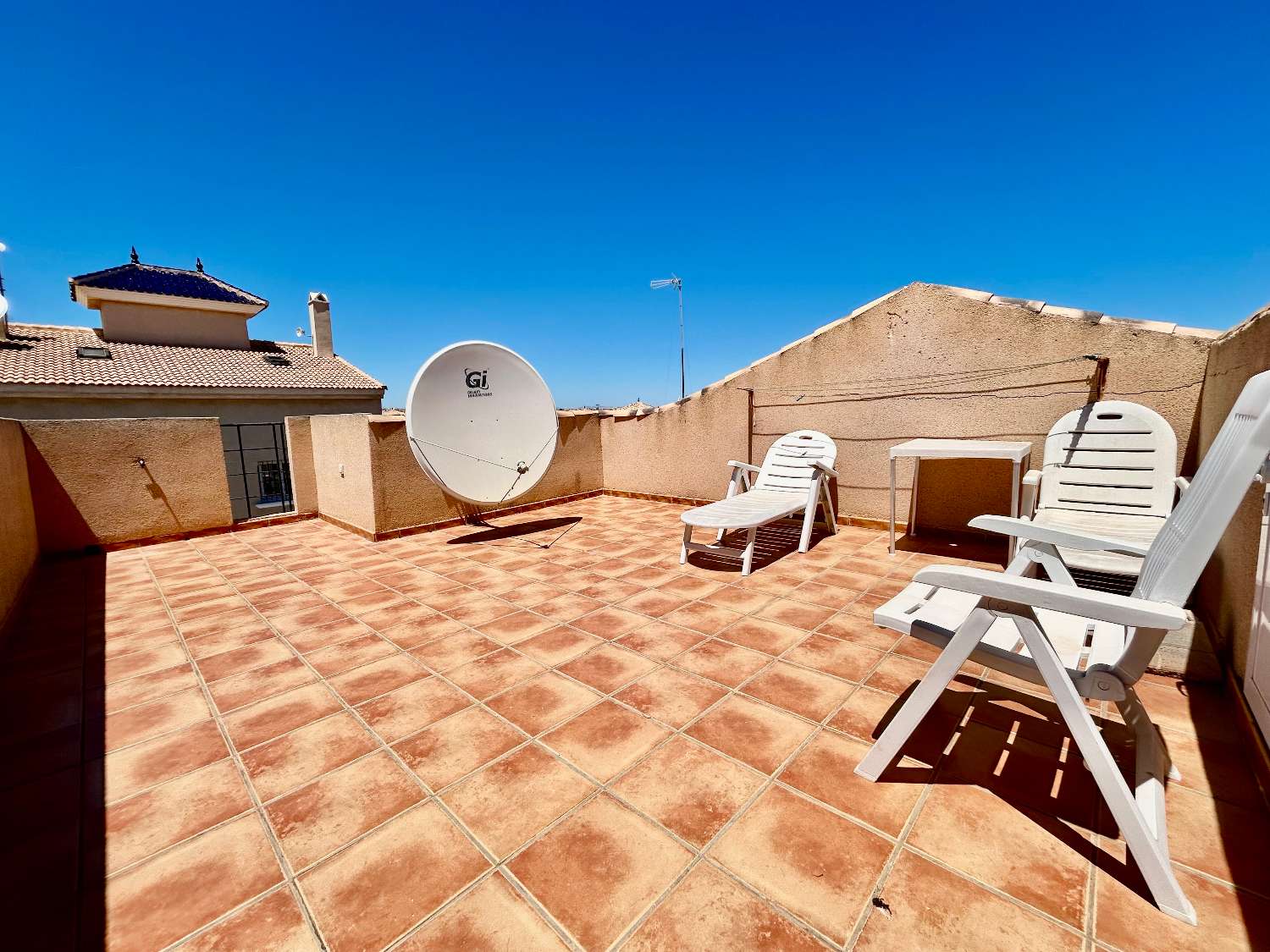 Ático de 2 dormitorios en venta en La Zenia