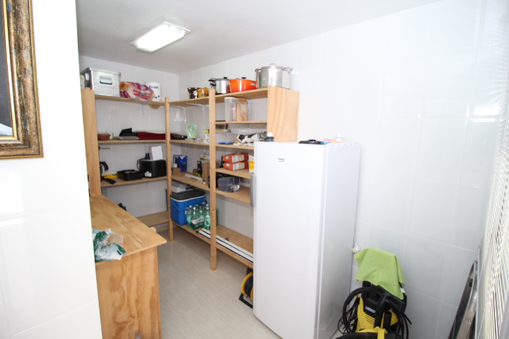 Chalet independiente con piscina privada en Ciudad de las Comunicaciones