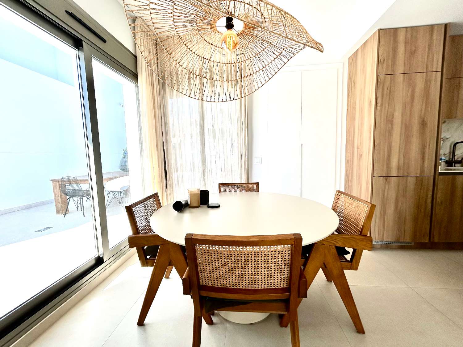Villa de 4 dormitorios en venta en San Miguel de Salinas