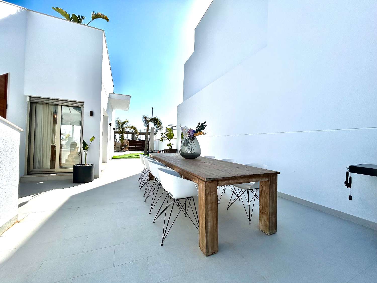 Villa de 4 dormitorios en venta en San Miguel de Salinas