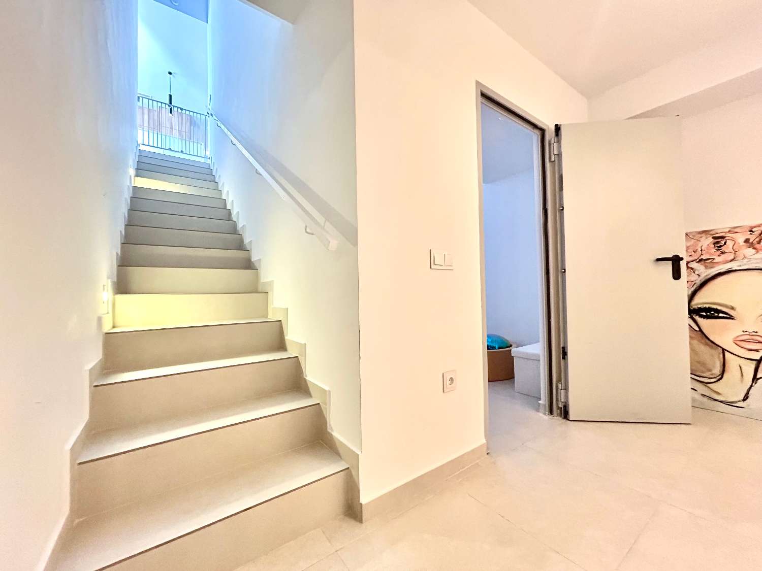 Villa de 4 dormitorios en venta en San Miguel de Salinas