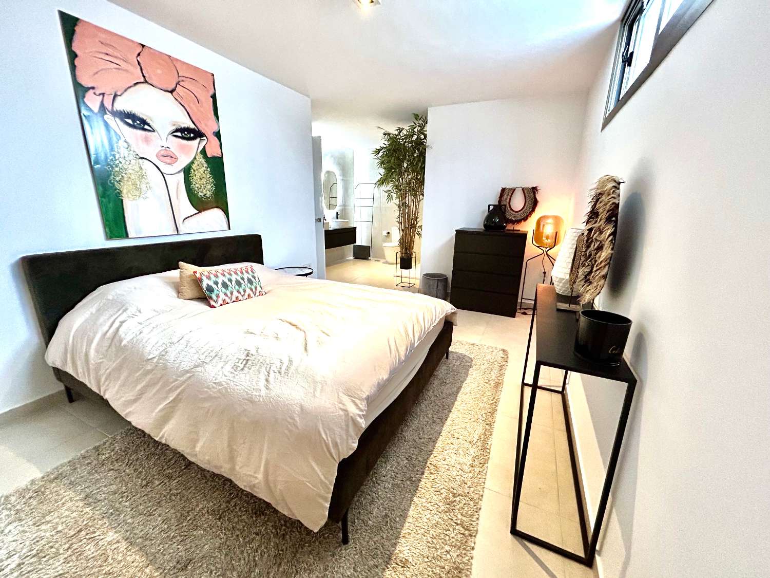 Villa de 4 dormitorios en venta en San Miguel de Salinas