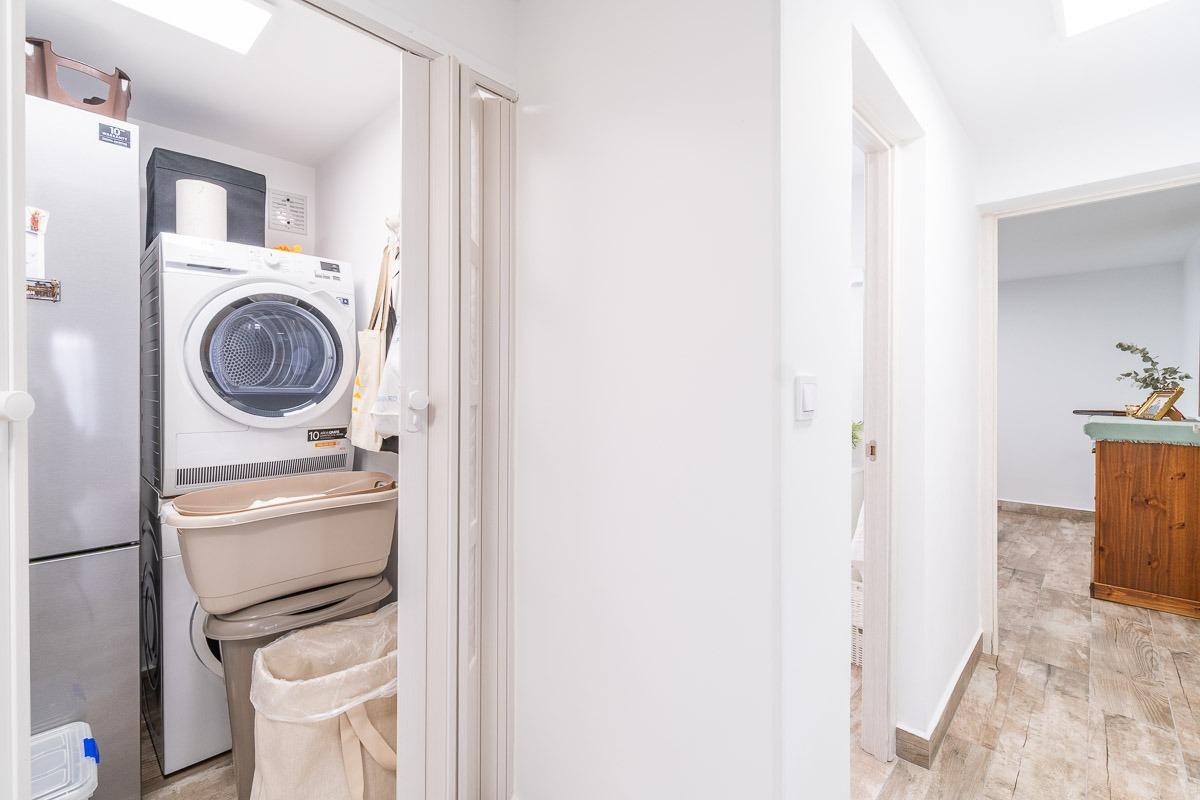 Villa independiente reformada con apartamento independiente y piscina privada en Villamartín