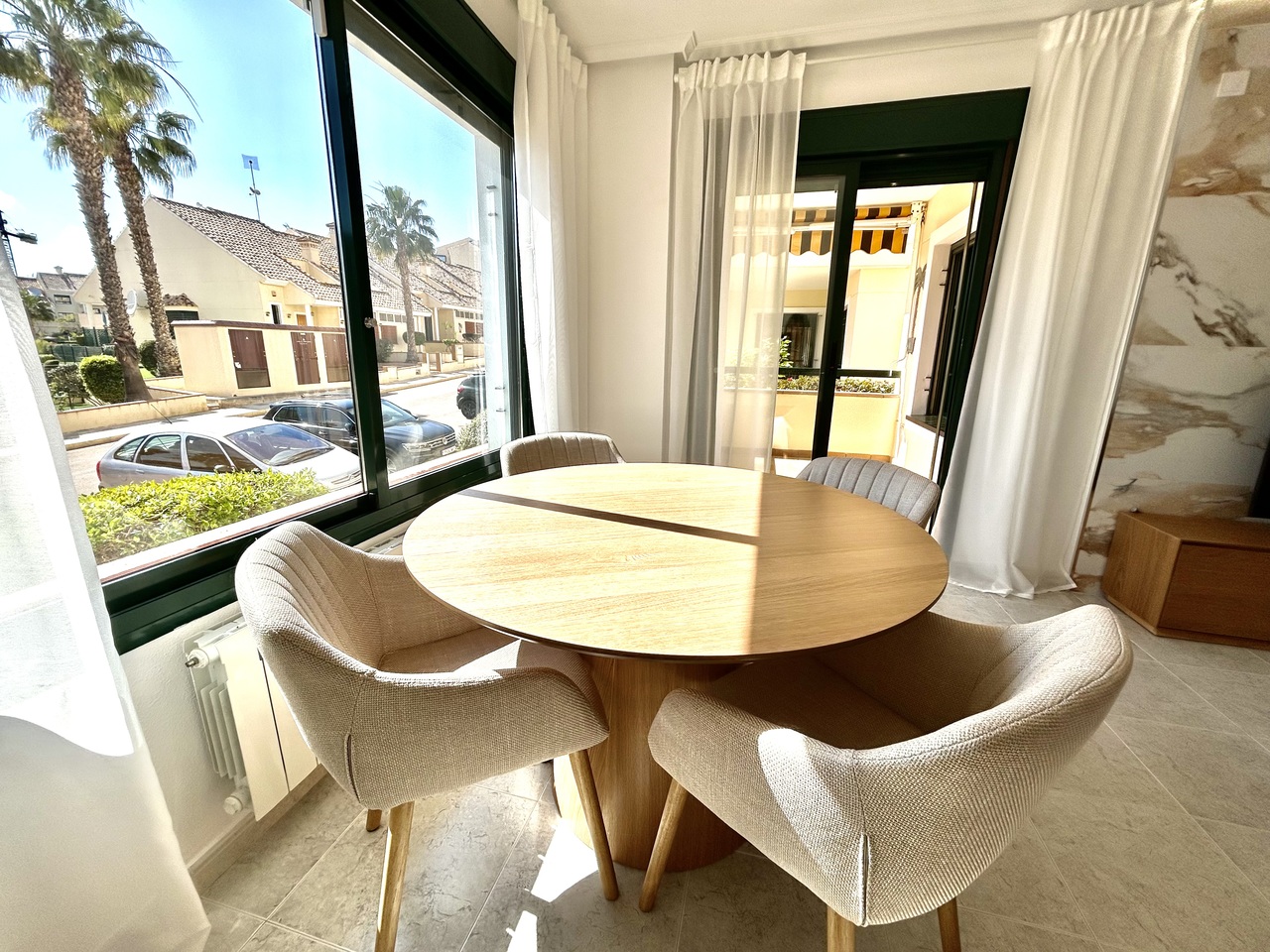 Piso de 2 dormitorios en venta en Villamartín