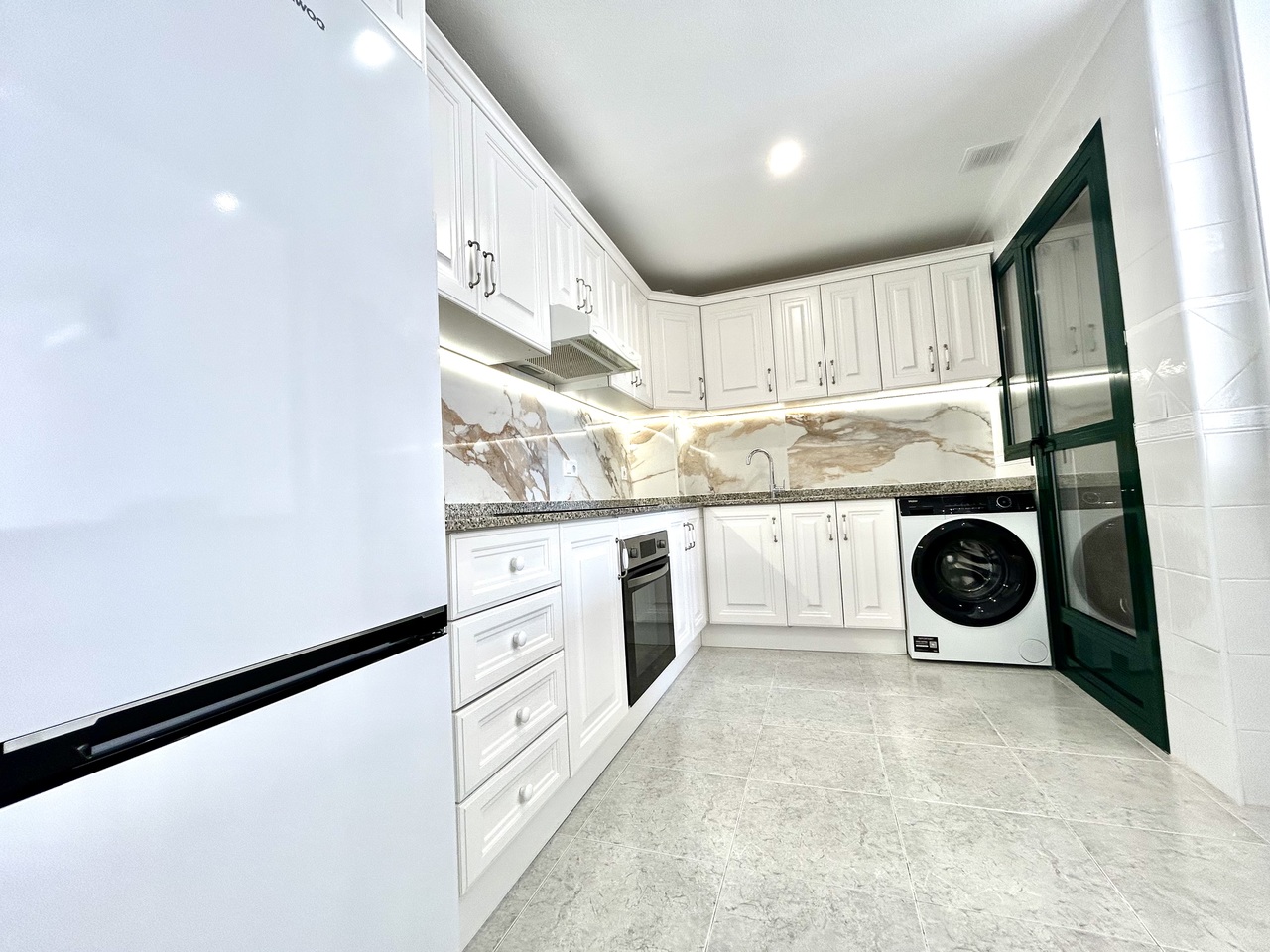 Piso de 2 dormitorios en venta en Villamartín