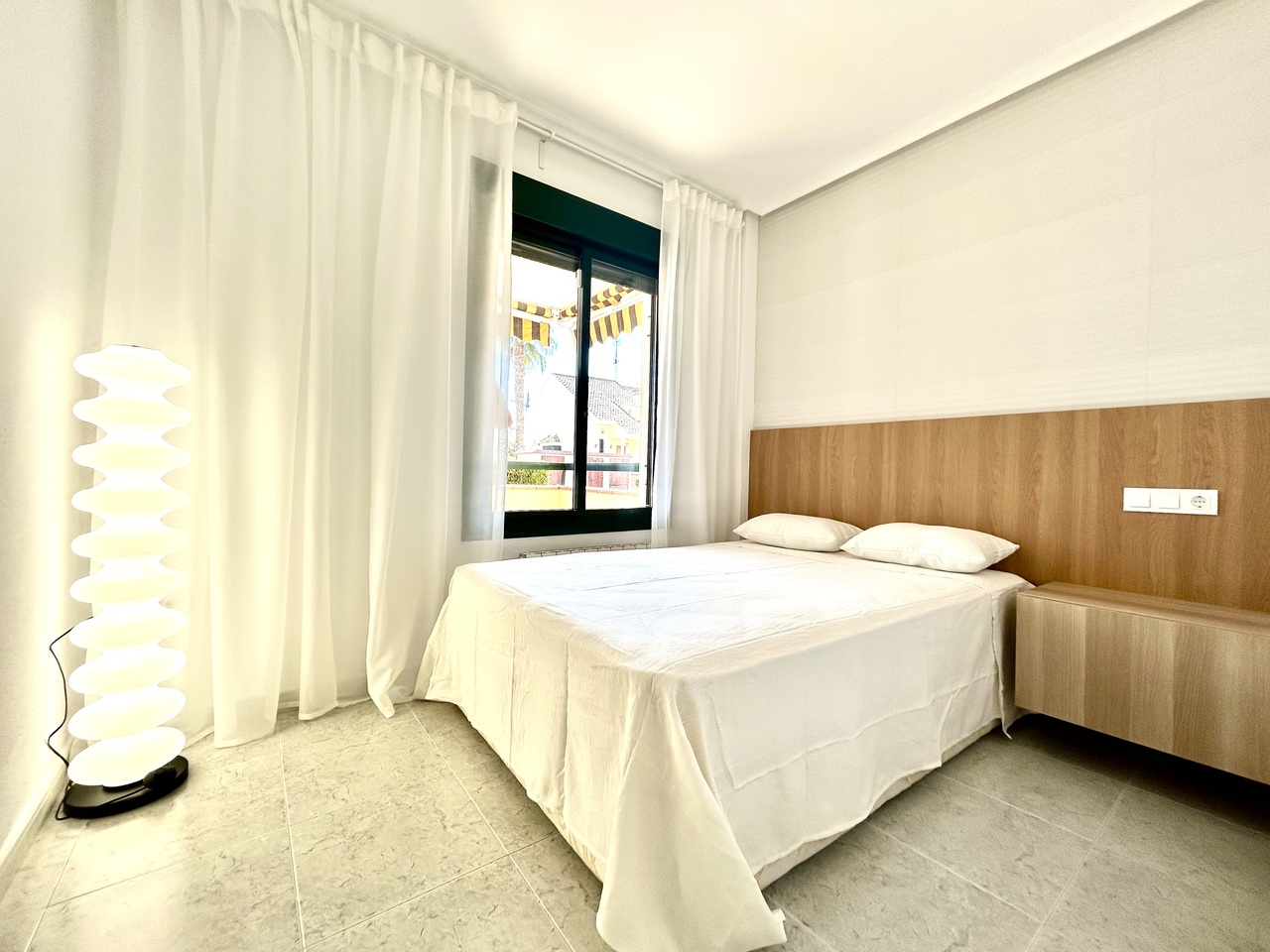 Piso de 2 dormitorios en venta en Villamartín
