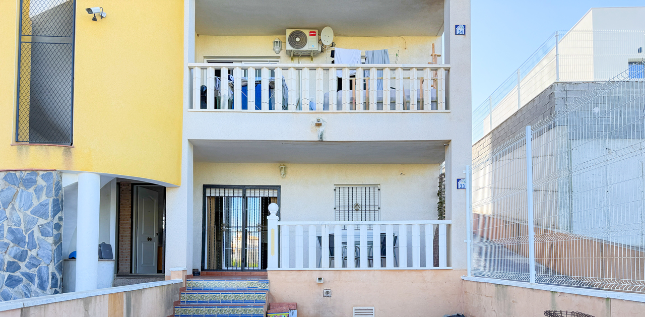 Piso de 2 dormitorios en venta en Cabo Roig