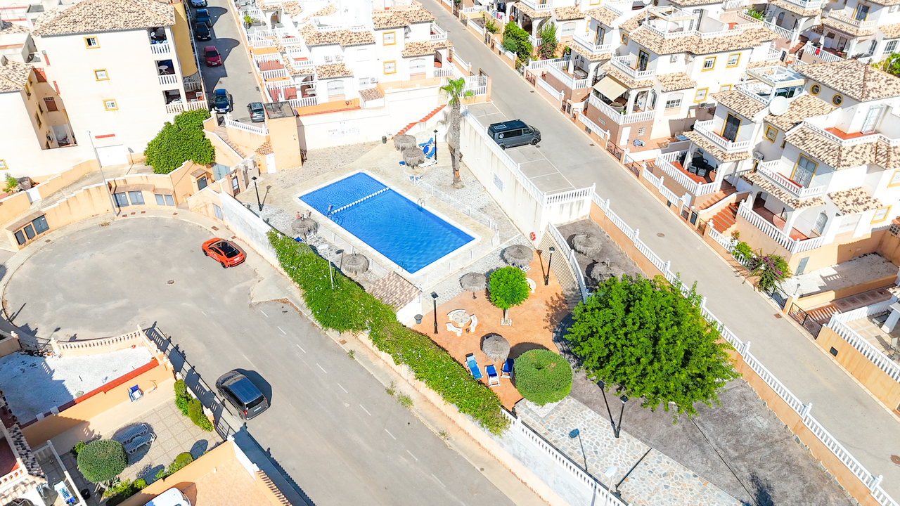 Piso de 2 dormitorios en venta en Cabo Roig