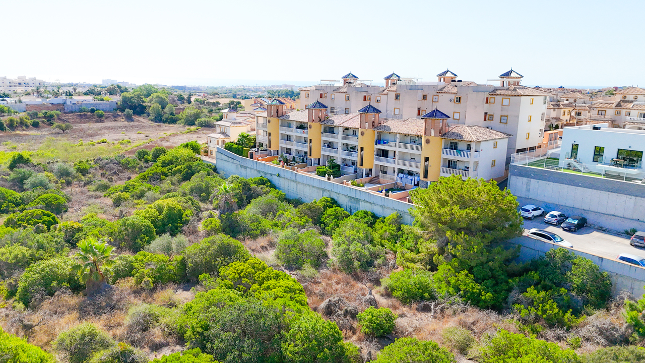 Piso de 2 dormitorios en venta en Cabo Roig