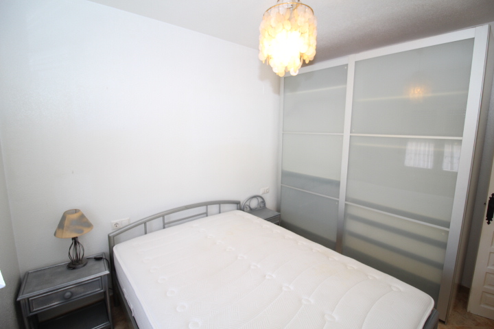Chalet independiente con gran parcela y piscina privada en Las Filipinas – Villamartín