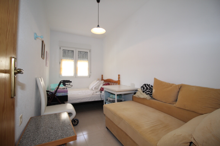 Bungalow bajo en Urbanización Blue Hill – Las Filipinas, Villamartín