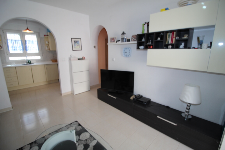 Bungalow bajo en Urbanización Blue Hill – Las Filipinas, Villamartín