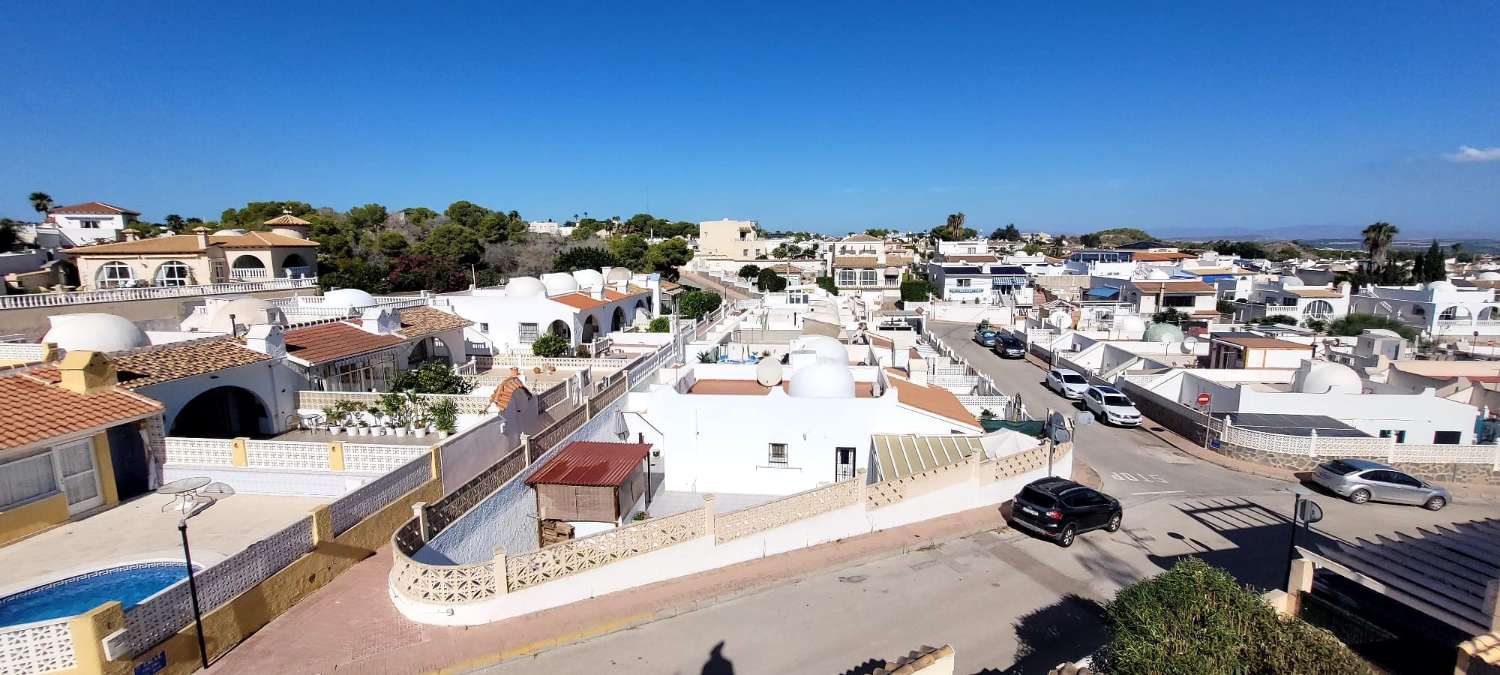 Hus till salu i Villamartín-Las Filipinas (Orihuela)