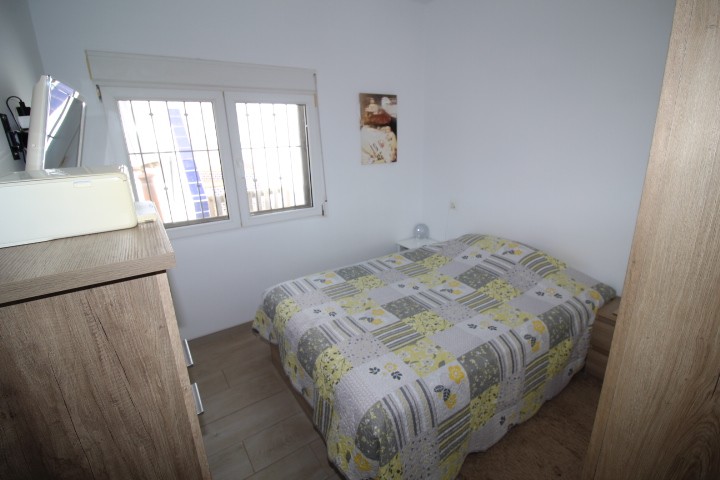Villa til salg i Villamartín-Las Filipinas (Orihuela)