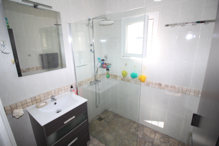 Villa til salg i Villamartín-Las Filipinas (Orihuela)