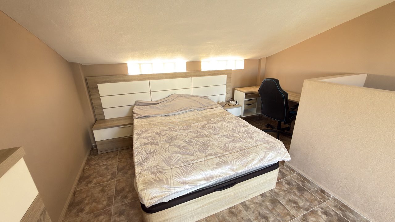 Amplia casa adosada de 3 dormitorios con vistas al mar en una ubicación privilegiada en La Zenia