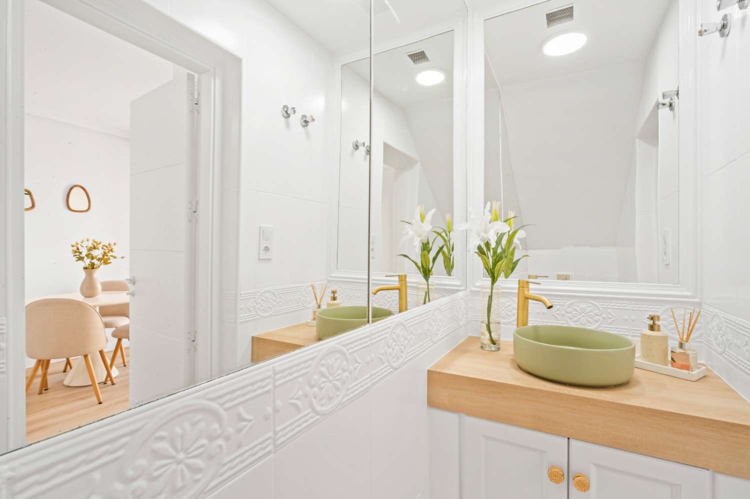 Magnífico dúplex de estilo “Battenberg”, completamente reformado y listo para entrar a vivir, ubicado en una tranquila zona residencial de Las Filipinas -