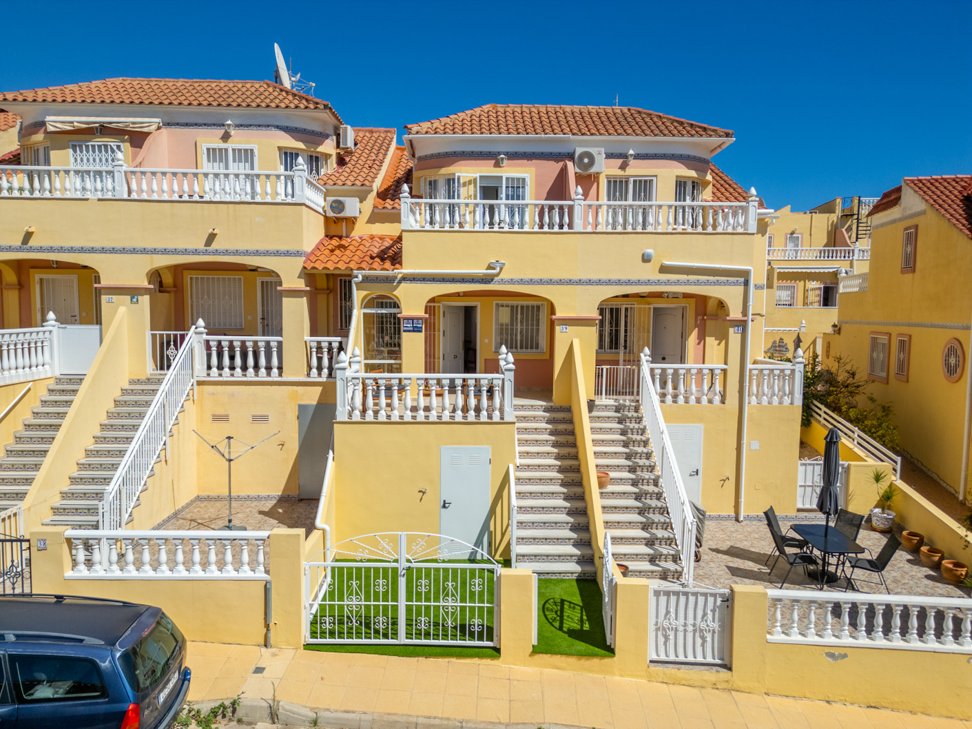 Magnífico dúplex de estilo “Battenberg”, completamente reformado y listo para entrar a vivir, ubicado en una tranquila zona residencial de Las Filipinas -