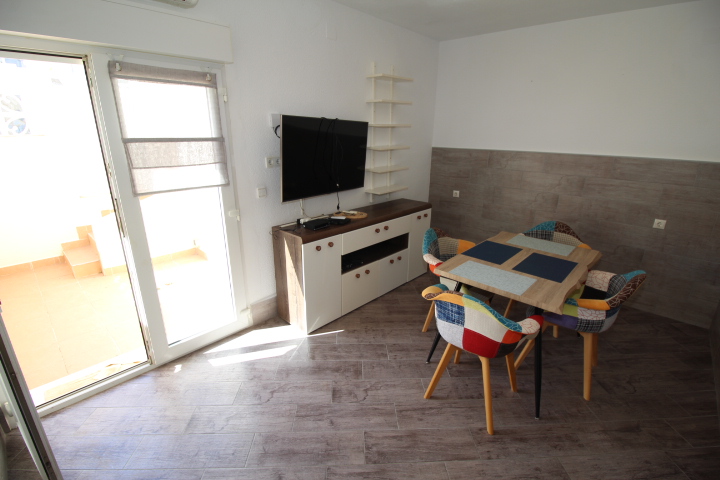 Bungalow adosado con solárium, vistas al mar y orientación este en Blue Lagoon – Villamartín