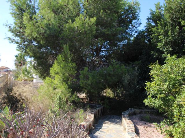 Grande villa avec vues panoramiques sur plusieurs étages à Villamartín/ Oihuela Costa