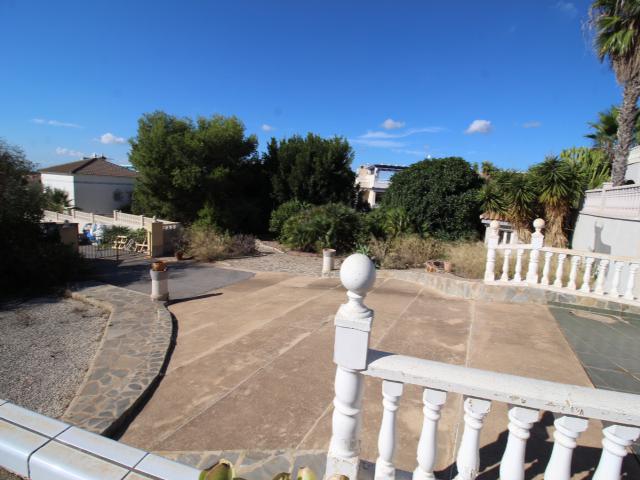 Large villa with panoramic views on several floors in Villamartín/ Oihuela Costa