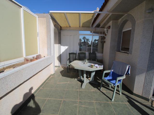 Große Villa mit Panorama Blick auf mehreren Etagen in Villamartín/ Oihuela Costa