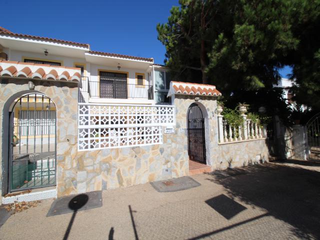 Terraced house south facing La Zenia