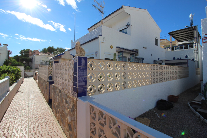 Semi-detached house in Blue Laggon